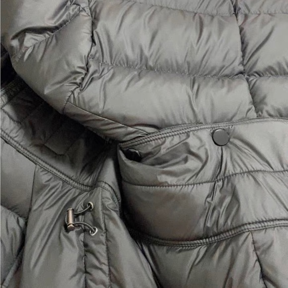 Women black maxi down jacket - Picture 3 of 8